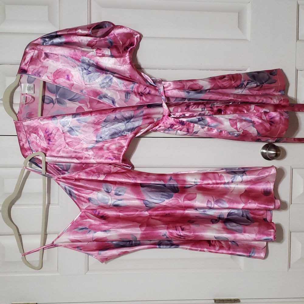 Secret Treasures Two Piece Lingerie Set Robe Large